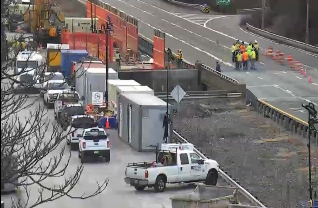 Sinkhole closes I-80 westbound in Wharton Borough - WRNJ Radio