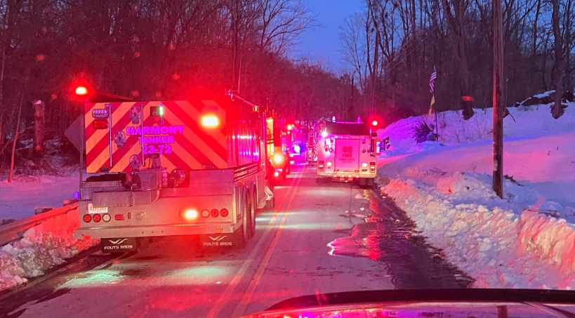 Fire crews contain garage blaze in Warren County amid frigid conditions ...